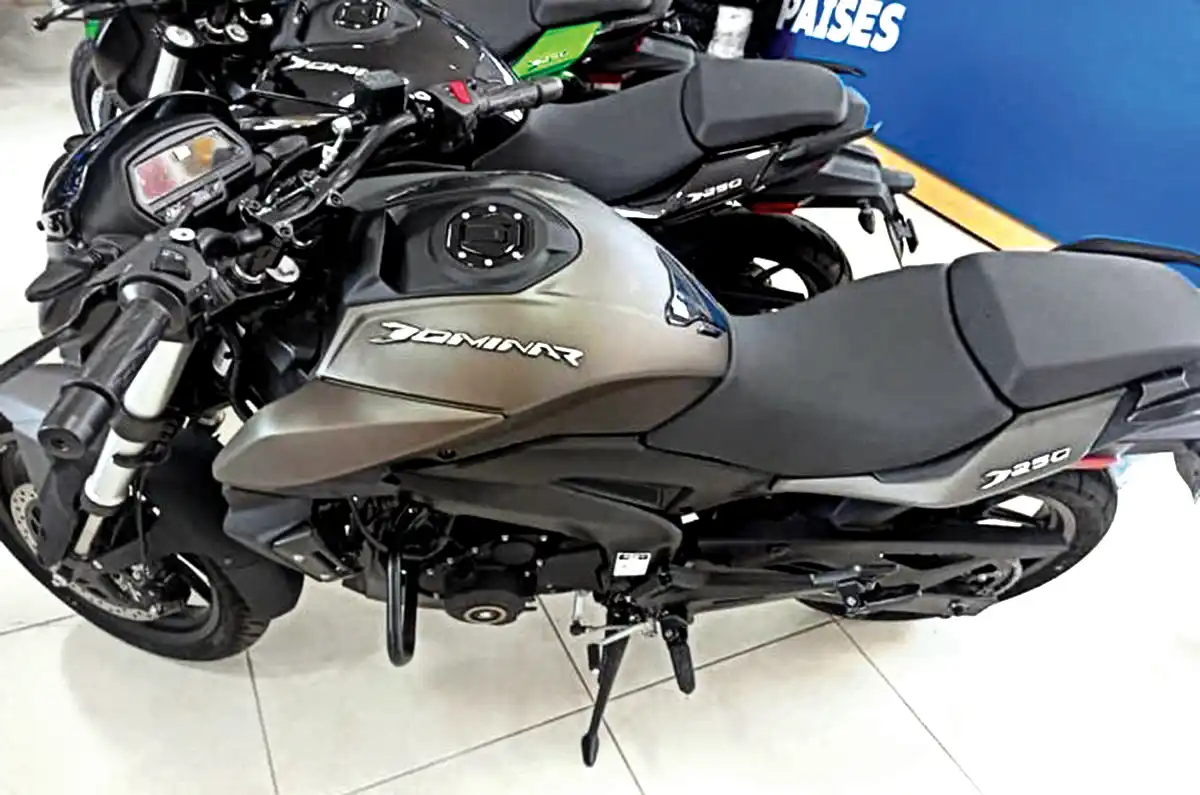 Bajaj Dominar 250